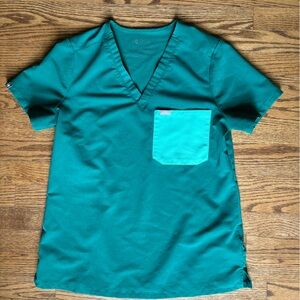 Figs Women’s Catarina Scrub Top, Hunter Green, Size S